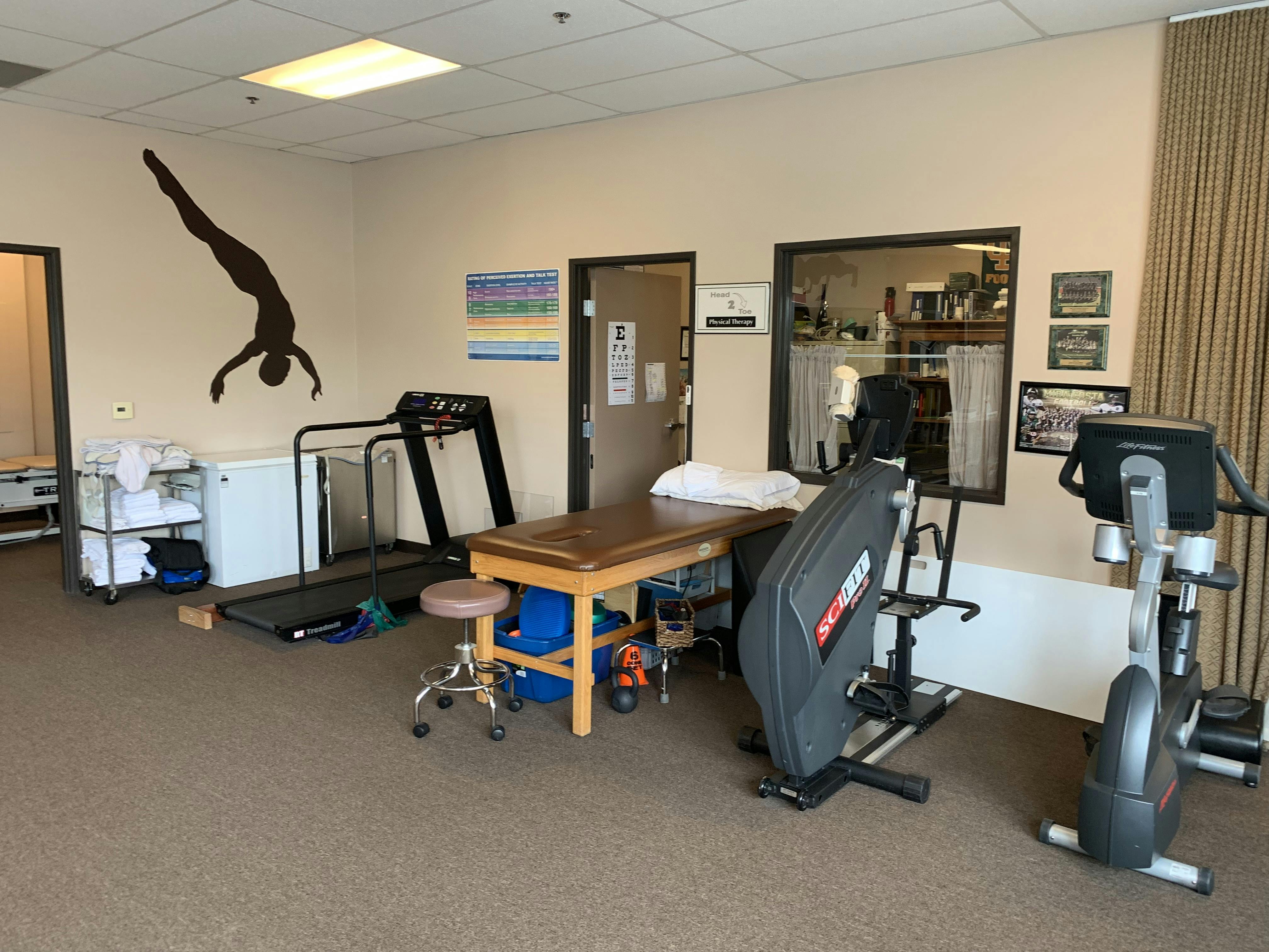 Physical Therapy in Manhattan Beach: Your Complete Guide