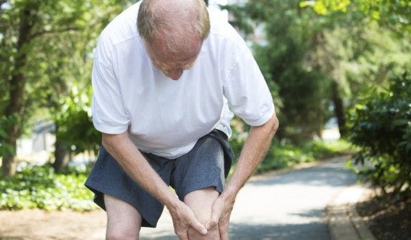 knee pain atlantis physical therapy torrance south bay san pedro redondo beach cartoon man stairs