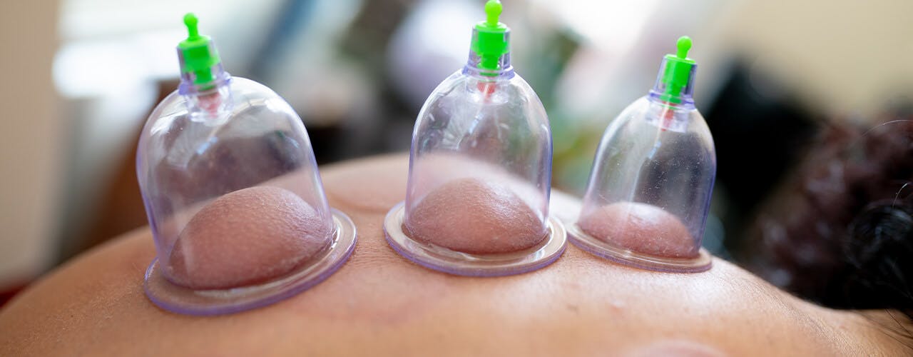 cupping-1120-1280x500-1.jpg?auto=compress